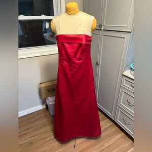 Jump Apparel Vintage Formal Elegant Red Strapless Gown Size 19/20